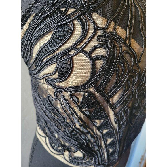 Bebe Black Embroidered Halter Top Size 8 Party Event Clubwear Wedding Cocktail - Picture 4 of 14